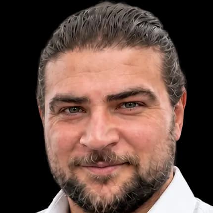 Portrait of Marvin Dinaku, Full Stack Developer at Link in a Blink