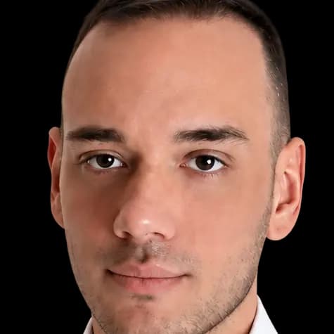 Portrait of Simone De Stefanis, Executive Director at Link in a Blink